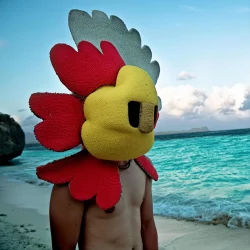 STRANGE_ISLAND_20x20-2